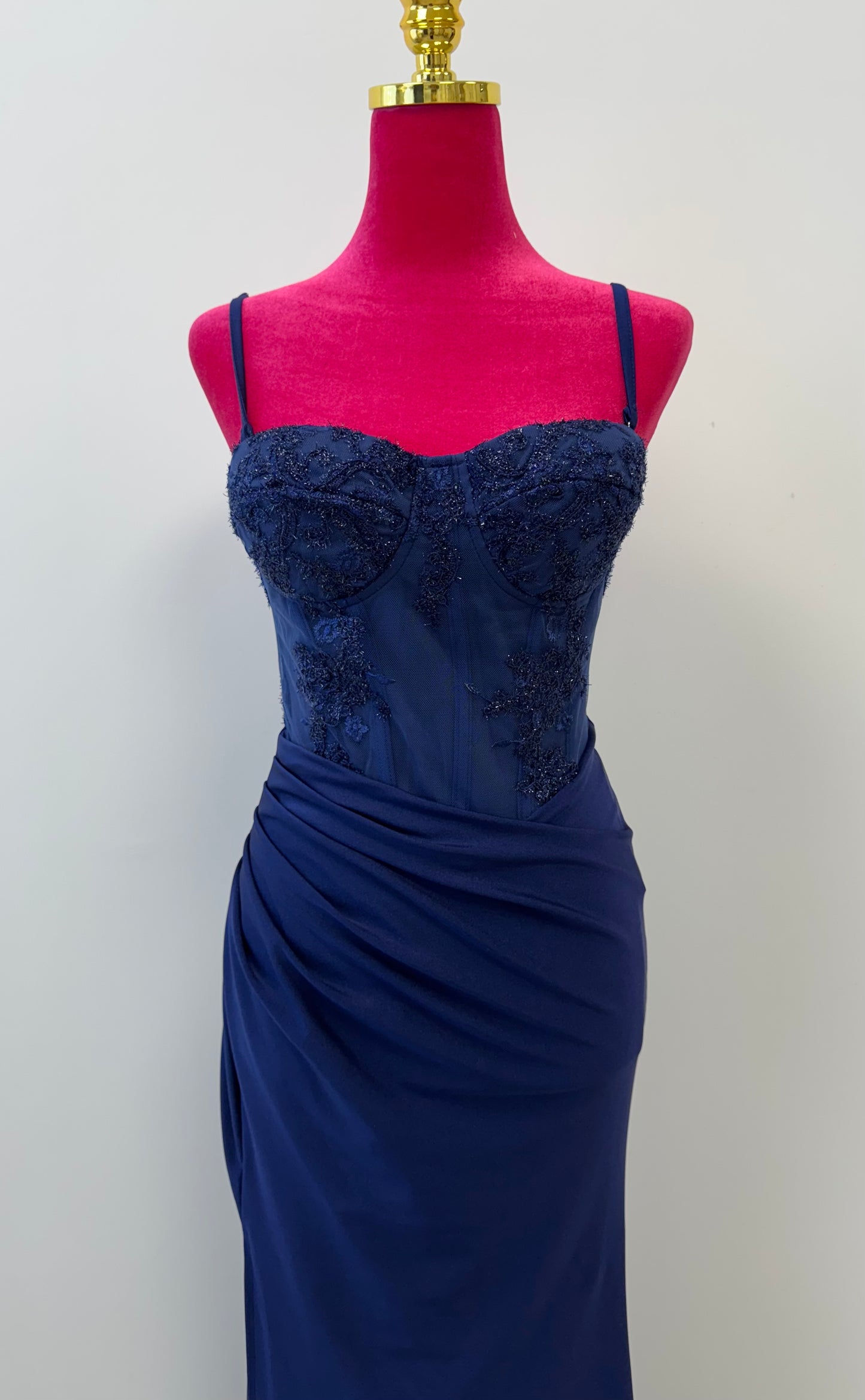 Elegantes langes Corsagenkleid