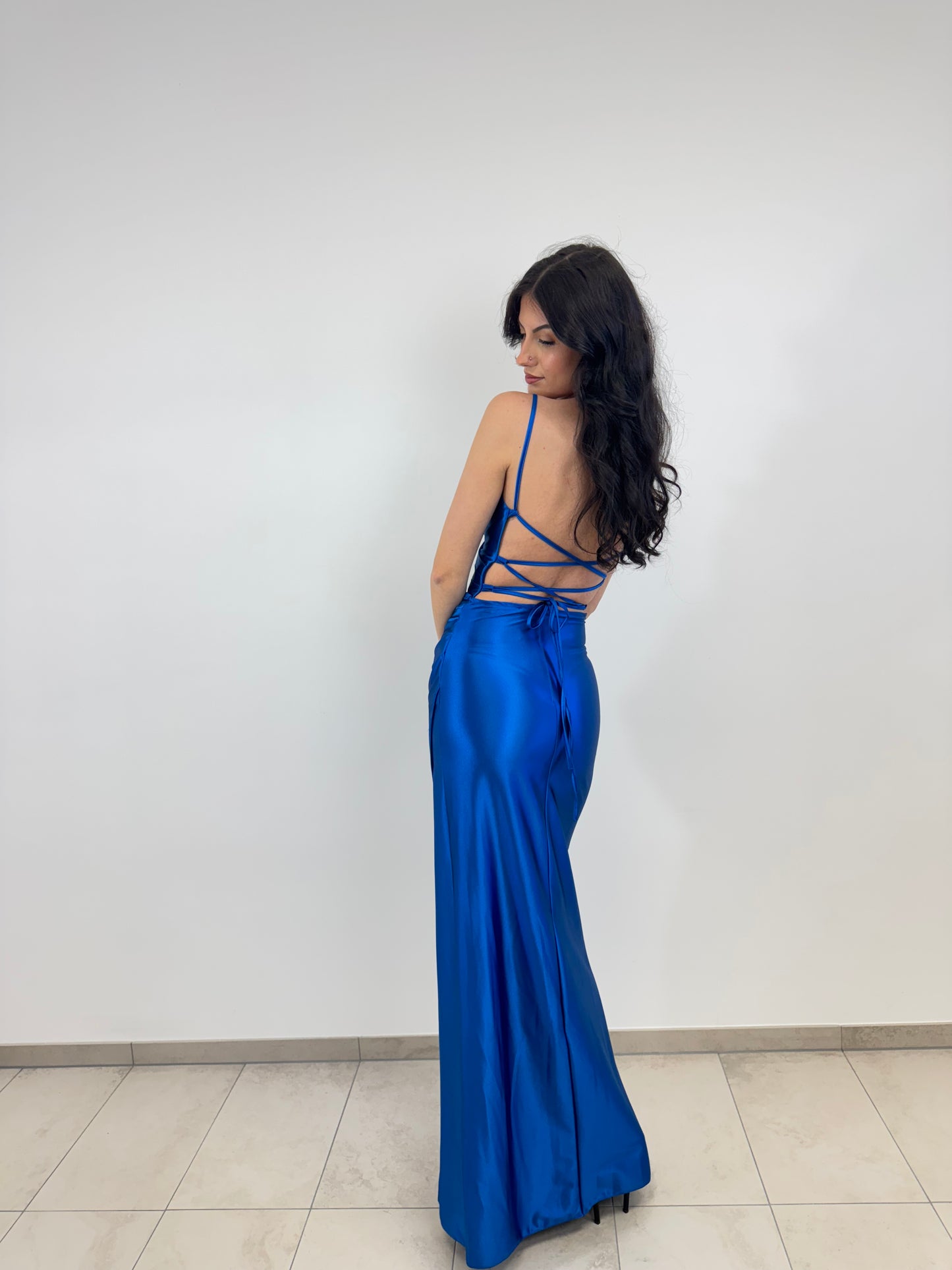 Enges Kleid in Wickeloptik