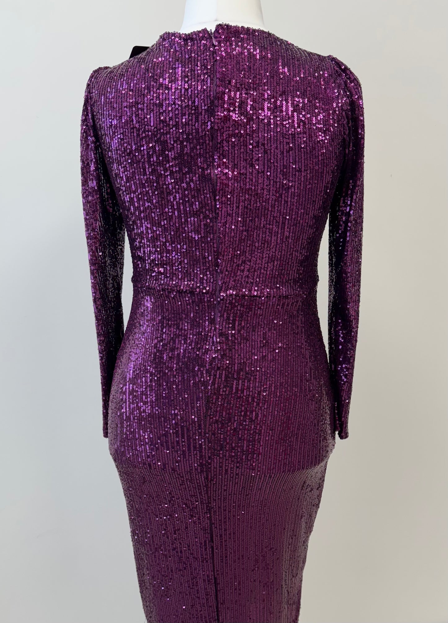 Edles Pailletten-Abendkleid in Wickeloptik