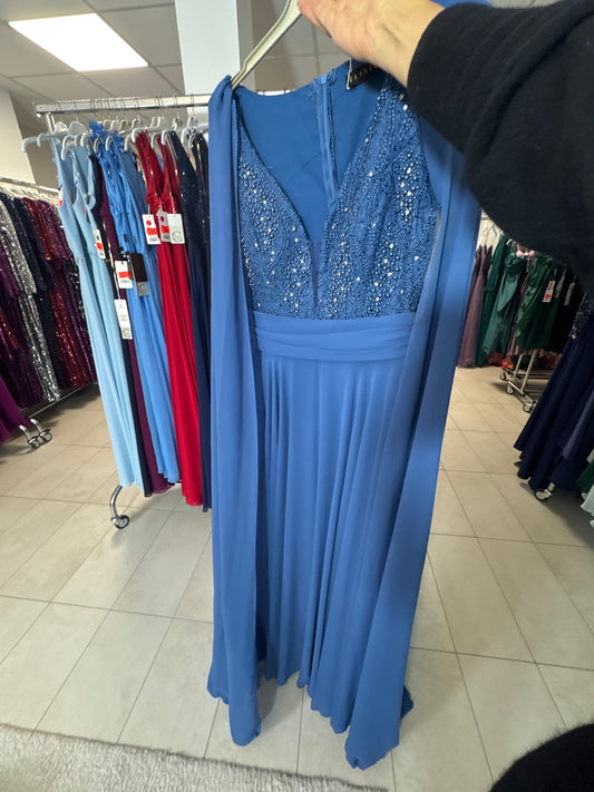 Abendkleid mit funkelnder Verzierung und fließenden Chiffonbahnen E-2006 E-2005