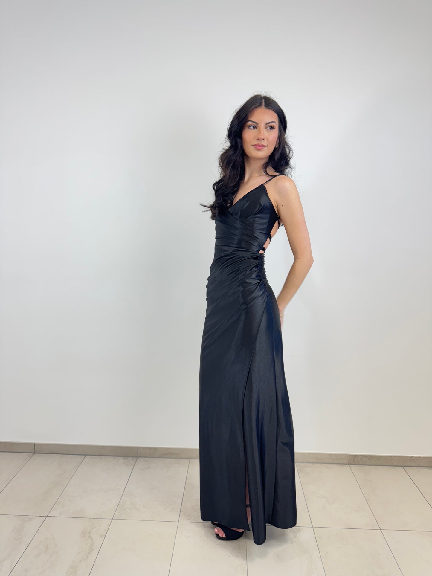 Enges Kleid in Wickeloptik