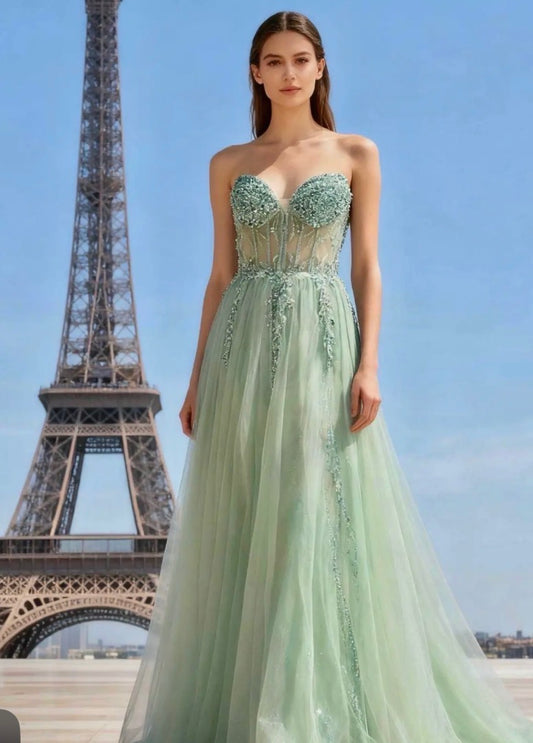 Romantisches Tüll-Abendkleid mit bestickter Korsage