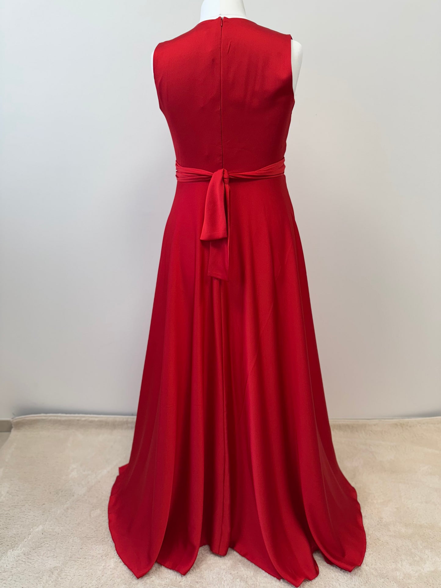 Leichtes, einlagiges Wickelkleid mit fließendem Maxirock