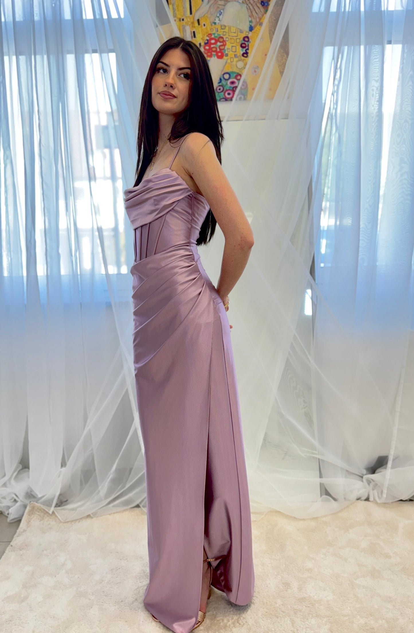 Figurbetontes drapiertes Kleid