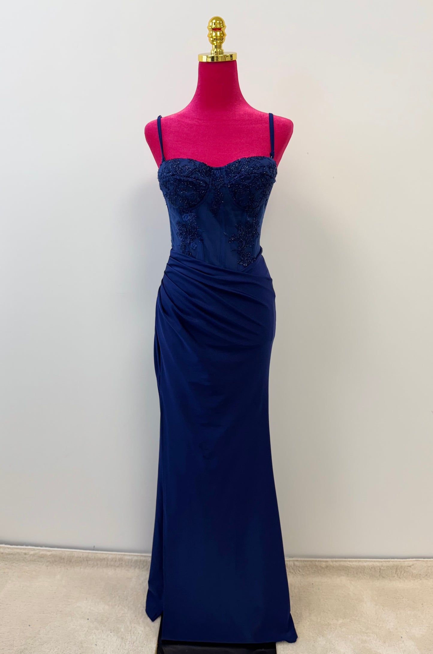 Elegantes langes Corsagenkleid