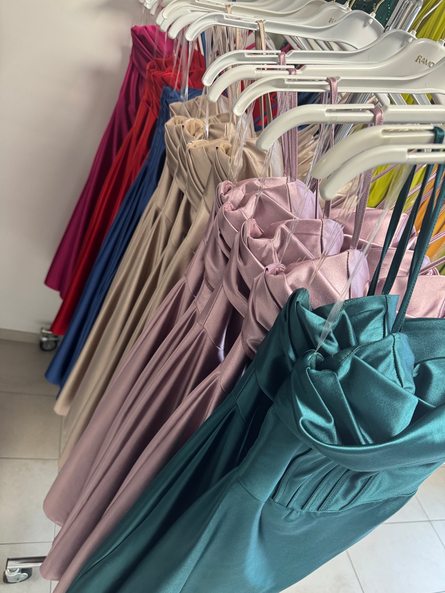 Elegantes Bodycon-Kleid – Figurbetont & Modern